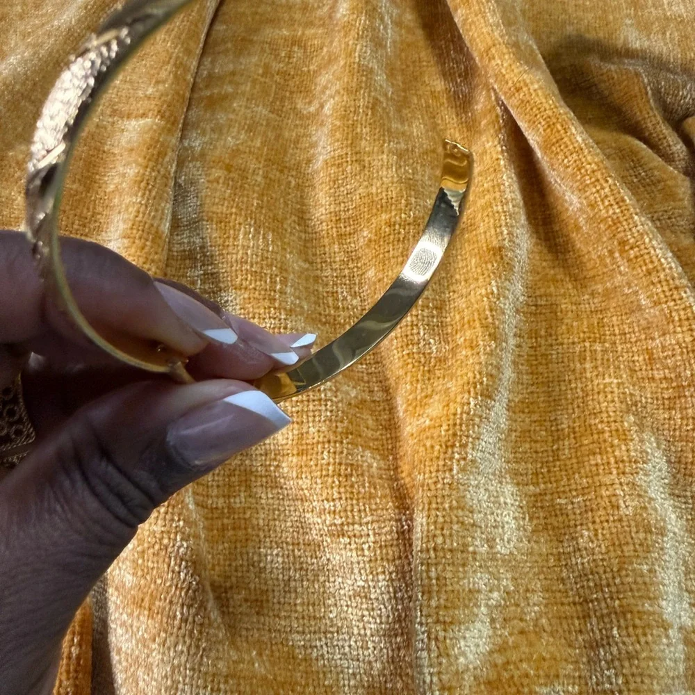 Elegant Gold Hinge Bangle Set - Picture 6 of 7